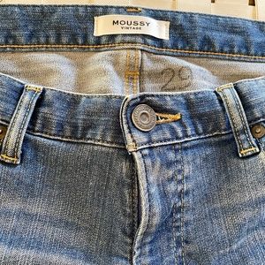 EUC Moussy Vintage Jeans, Size 29